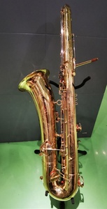 Haute Qualité Or laque Bb ton <span class=keywords><strong>Saxophone</strong></span> Basse (JBS-2000) - Product Image 1