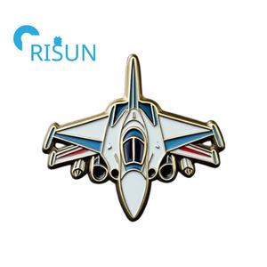 Alfileres de solapa esmaltados de alta calidad insignia ropa mochila broche tanque portador avión caza Jet insignia dibujos animados submarino Pin insignia - Product Image 3