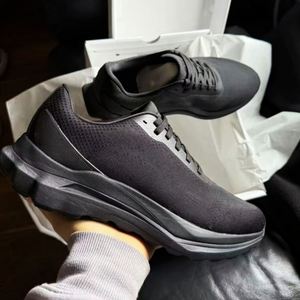 Chaussures de sport de luxe pour hommes et femmes, de haute qualité, respirantes, en mesh, chaussures décontractées pour hommes et femmes, style running et marche - Product Image 2