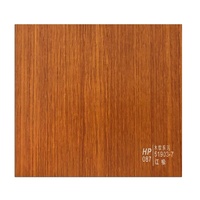 Dalles de faux plafond en PVC laminé à grain de bois panneau mural