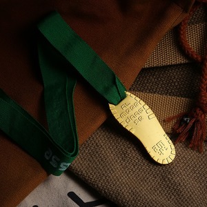 Marathon Kim Loại Huy Chương Thể Thao Honor Tổ Chức Sự Kiện Quà Lưu Niệm Chéo Chủ Đề Cứng Men Đúc Kỹ Thuật Tùy Chỉnh Khắc Logo Chung Phù Hiệu - Product Image 4