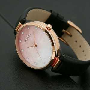 Reloj de cuarzo de aleación de moda deportiva para mujer, con esfera rosa degradada simple, puntero de cristal y diamantes, regalo de cumpleaños - Product Image 6