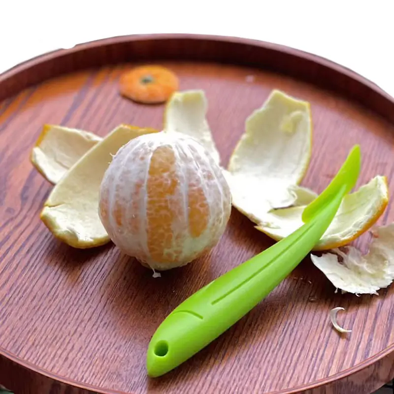 כלי פירות בטוח חותך ידני קל קליפת פירות תפוז הדרים קולפן דג פלסטיק צורת תפוז מנדרינה קולפן