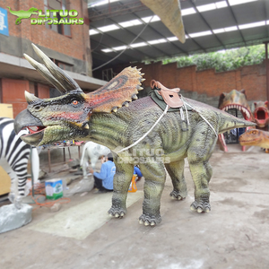 Dinosaure Triceratops Rides Marche avec Dinosaure - Product Image 1