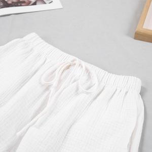 Completo Estivo Bianco a Maniche Lunghe con Pantaloncini in Garza a Doppio Strato per Donna, Ideale per Casa e Aria Condizionata - Product Image 2