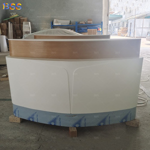 Sân bay giúp bàn yêu cầu dịch vụ truy cập đồ nội thất sân bay bề mặt rắn màu trắng Thông tin sân bay quầy tiếp tân Quầy - Product Image 4