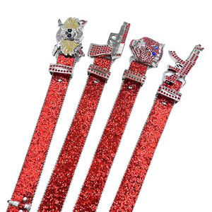 <span class=keywords><strong>Cintura</strong></span> Nera Glitterata Stile Punk <span class=keywords><strong>con</strong></span> Fibbia Teschio e Ossa Incrociate <span class=keywords><strong>con</strong></span> Strass, <span class=keywords><strong>Cintura</strong></span> Gotica Borchiata <span class=keywords><strong>con</strong></span> Rivetti, Accessorio Y2K Rock Statement - Product Image 1