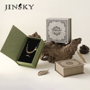 Boîte à bijoux en forme de livre de différentes tailles et couleurs avec mousse à l'intérieur, emballage de bijoux magnétique, couleur et taille personnalisables - Product Image 4