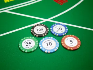 Vietnam Factory Printing Gambling con Box Texas chips ABS Chips Custom Casino Ceramic Poker Chip