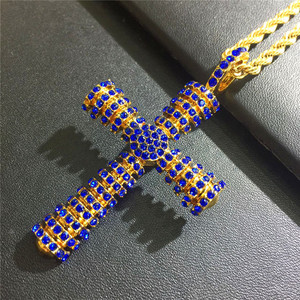 Womenn/hommes plaqué or plein cristal diamant croix collier bijoux - Product Image 3