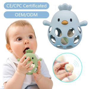 Jouet sensoriel personnalisé OEM pour enfants, hochet en silicone creux sans BPA en forme de poulet pour bébé - Product Image 1