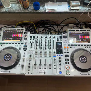 Set Completo <span class=keywords><strong>Pioneer</strong></span> <span class=keywords><strong>DJ</strong></span> CDJ-<span class=keywords><strong>3000</strong></span>-W Edición Limitada Blanca + DJM-900NXS2 Edición Limitada Blanca - Product Image 1