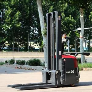 Empilhador elétrico multifuncional novo tipo com uma altura de elevação de 4 metros de paletes elétricas Fabricante Vendas diretas - Product Image 3