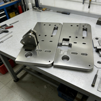 Support de collecteur de données de métro en aluminium usiné par CNC solide pour l'installation d'appareils électroniques de métro