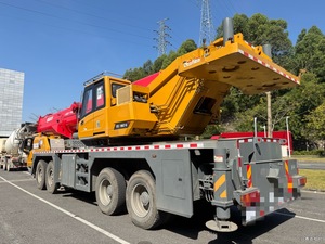 Used Good Condition STC1000C7-8 100T Truck Crane with Motor and <b>Pump</b> - Product Image 4