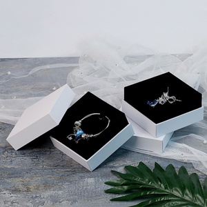 Paper Printed Logo Luxury Jewelry <b>Boxes</b> White Necklace Bracelet Lid and Base Jewelry <b>Boxes</b> Packaging - Product Image 5