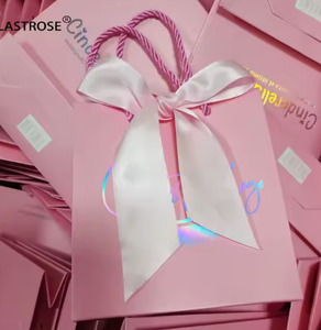 Bolsas <span class=keywords><strong>de</strong></span> <span class=keywords><strong>Papel</strong></span> Ecológicas con Logotipo Impreso Personalizado, Bolsas <span class=keywords><strong>de</strong></span> <span class=keywords><strong>Papel</strong></span> <span class=keywords><strong>Kraft</strong></span> Impresas al por Mayor <span class=keywords><strong>de</strong></span> Alta Calidad para Ropa - Product Image 1