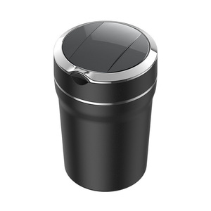 Cenicero para coche con luz LED, tapa abatible para portavasos, material plástico, diseño a prueba de polvo - Product Image 2