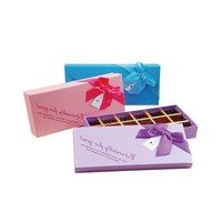 Boîte en papier de luxe personnalisable avec couvercle et base, de haute qualité, en carton ondulé noir avec revêtement UV, pour chapeau de Noël avec fenêtre.