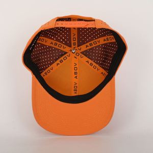 Gorra de béisbol de poliéster de 6 paneles cortada con láser con logotipo bordado personalizado gorra perforada de estilo formal deportivo con logotipo en relieve - Product Image 6