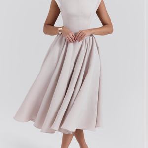 Robe Corset Midi Décontractée d'Été 2025 pour Femme – Nouvelle Collection Sans Manches, Conception Personnalisée avec Volants Tissés Tendance – Vente en Gros - Product Image 1