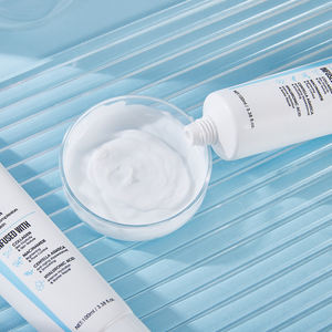 Kırışıklıklar ince çizgiler koyu noktalar kuru cilt kızarıklık beslenmiş cilt gözenek Sebum sıkılaştırıcı nemlendirici <span class=keywords><strong>Ultimate</strong></span> nemlendirici krem - Product Image 4