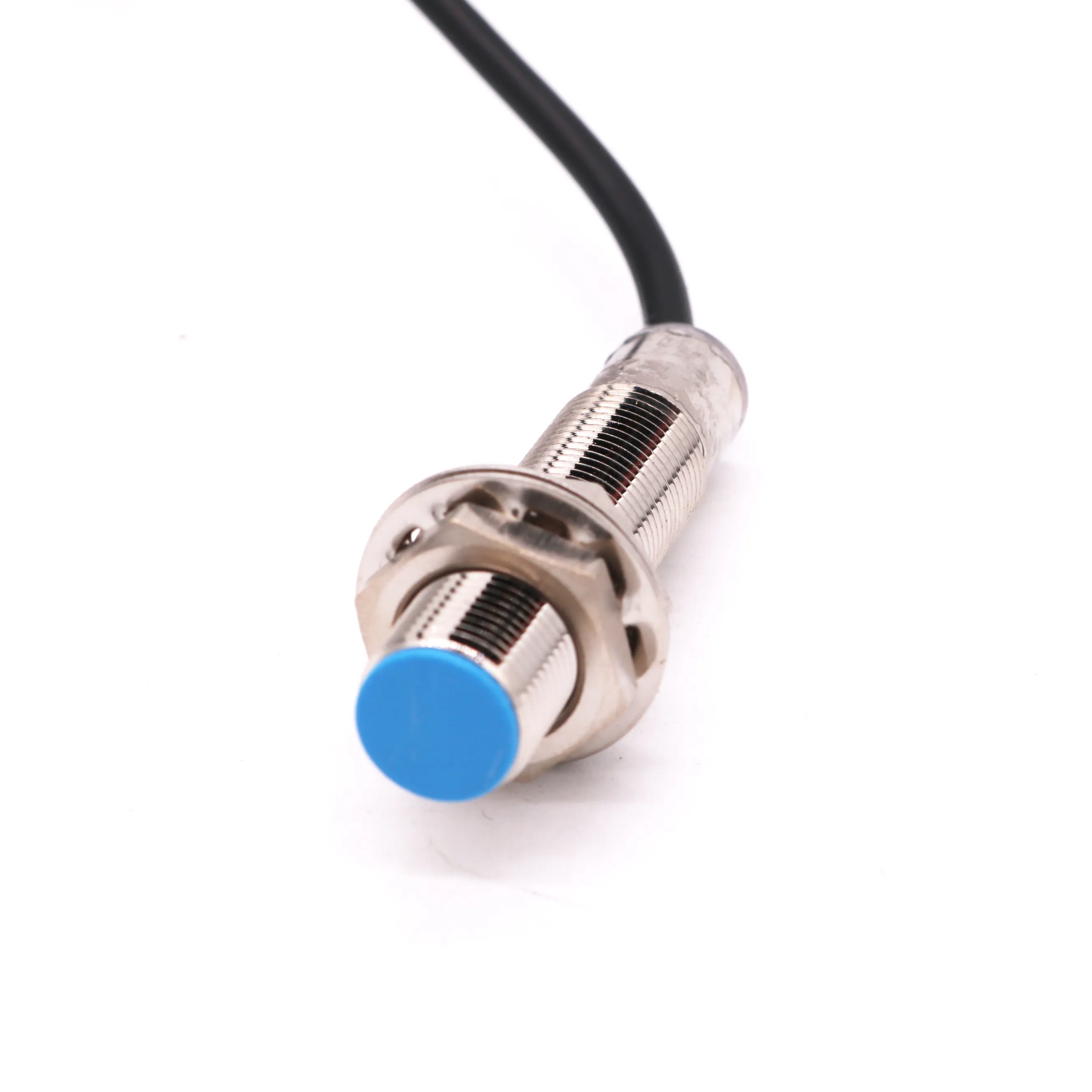 DINGGAN extended sensing distance-Cylindrical proximity sensor 4mm/8mm inductive metal detection proximity switch Customizable