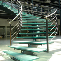 Moderne Luxus-Bogen-Treppe, geschwungene Treppe mit Massivholzstufen für Haus- und Villendekoration