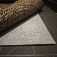 Tapis en feutre personnalisé antidérapant, rembourré, résistant à l'huile et aux taches, adapté aux animaux domestiques, sous-couche en polyester haute densité, toutes tailles disponibles