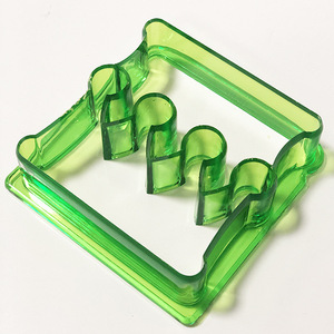 Crown Shaped Mini Truck Sandwich Cutter Green Plastic Kitchen Gadget For Party Use 10x12cm - Product Image 2
