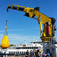 Grue télescopique marine offshore d'une tonne, rotation hydraulique à 360 degrés, télécommande sans fil avec moteur et boîte de vitesses pour bateau