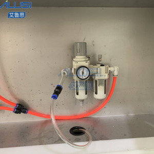 Machine de remplissage par gravité AILUSI électrique automatique à 6 têtes, haute précision, économie d'énergie, pour applications en baril et en chimie - Product Image 6