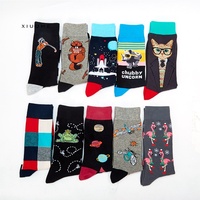 Hotsale de mode coloré coton peigné mignon chat de bande dessinée space star drôle chaussettes hommes en gros