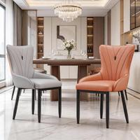 Chaise de salle à manger à dossier en plumes, avec ornements en forme de dôme et pieds en lame, en vente chez Riviera Tuscan Amalfi et Portofino Terrace Lounge