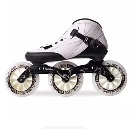 Tre grandi ruote bianche