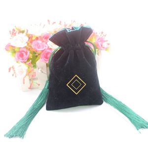 Petites pochettes en velours recyclables avec cordon de serrage, logo personnalisé imprimé en soie, sacs d'emballage pour bijoux et dés, pour cadeaux - Product Image 6