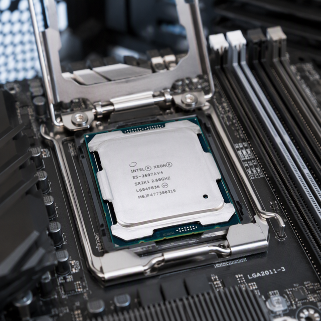Xeon E5-2697Av4 2697A V4 2.60Ghz 16-Core 40M 145W 9.6GT/s LGA2011-3 Server CPU Processor