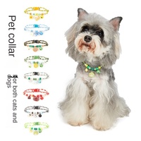 Collier coloré en plastique réglable avec perles clochettes pour chat et chien, style dessin animé, accessoires de loisirs pour animaux de compagnie Yiwu