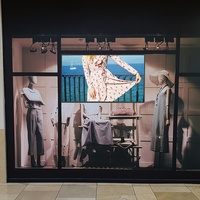EKAA Layar Jendela Satu Sisi 43 Inci 3000/4000 Nits Kecerahan Tinggi LCD Digital Signage untuk Toko Fashion
