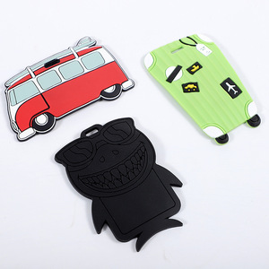 Juego de llaveros con etiquetas para equipaje, diseño de tiburón, accesorios de viaje portátiles para identificación de maletas - Product Image 1