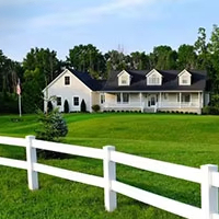 Clôture pour chevaux en PVC en gros, 3 rails, 2 rails, clôture de ferme en vinyle blanc
