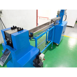 Liyi Lab Kleiner Kunststoff granulator Polystyrol PVC Rohr <span class=keywords><strong>Filament</strong></span> Granulat Ein schnecken extruder - Product Image 4