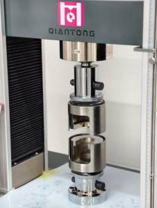 Équipement universel d'essai de matériaux 200 kN pour le contrôle qualité des métaux et des plastiques dans la fabrication industrielle - Product Image 4