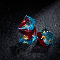 7 dés polyédriques uniques en nébuleuse liquide irisée pour jeux de rôle et divertissement en soirée