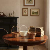 Panier de rangement miniature en rotin et plastique tressé fait main, design floral marron et blanc, adapté aux enfants, panier cadeau à bas prix