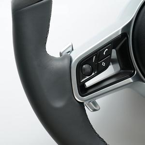 Volant Porsche en fibre de carbone, design sport à fond plat, avec rehaussement de la poignée, pièce de rechange pour la plupart des modèles - Product Image 2
