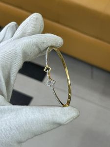 Pulsera de Lujo con Dijes de Diamantes Americanos, Venta al por Mayor, de Latón Dorado, con Forma de Corazón, Estilo Romántico, Joyería de Moda para Mujer, para Bodas y Fiestas - Product Image 3