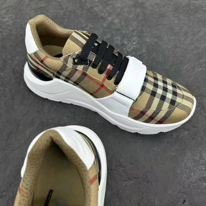 รองเท้าสนีกเกอร์ผ้าใบสุดหรูรองเท้าแฟชั่นสำหรับผู้ชายรองเท้าลำลองกลางแจ้ง - Product Image 3