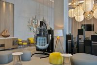 Ensemble de meubles d'hôtel en bois massif de style moderne Foshan, tables et chaises d'hôtel de plage pour la salle à manger, pour les maisons