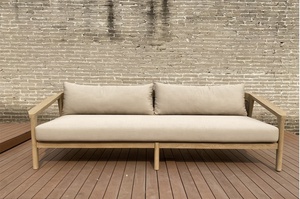 Canapé trois places en teck moderne pour l'<span class=keywords><strong>extérieur</strong></span> avec coussin en mousse haute densité, meubles de jardin durables et écologiques - Product Image 5